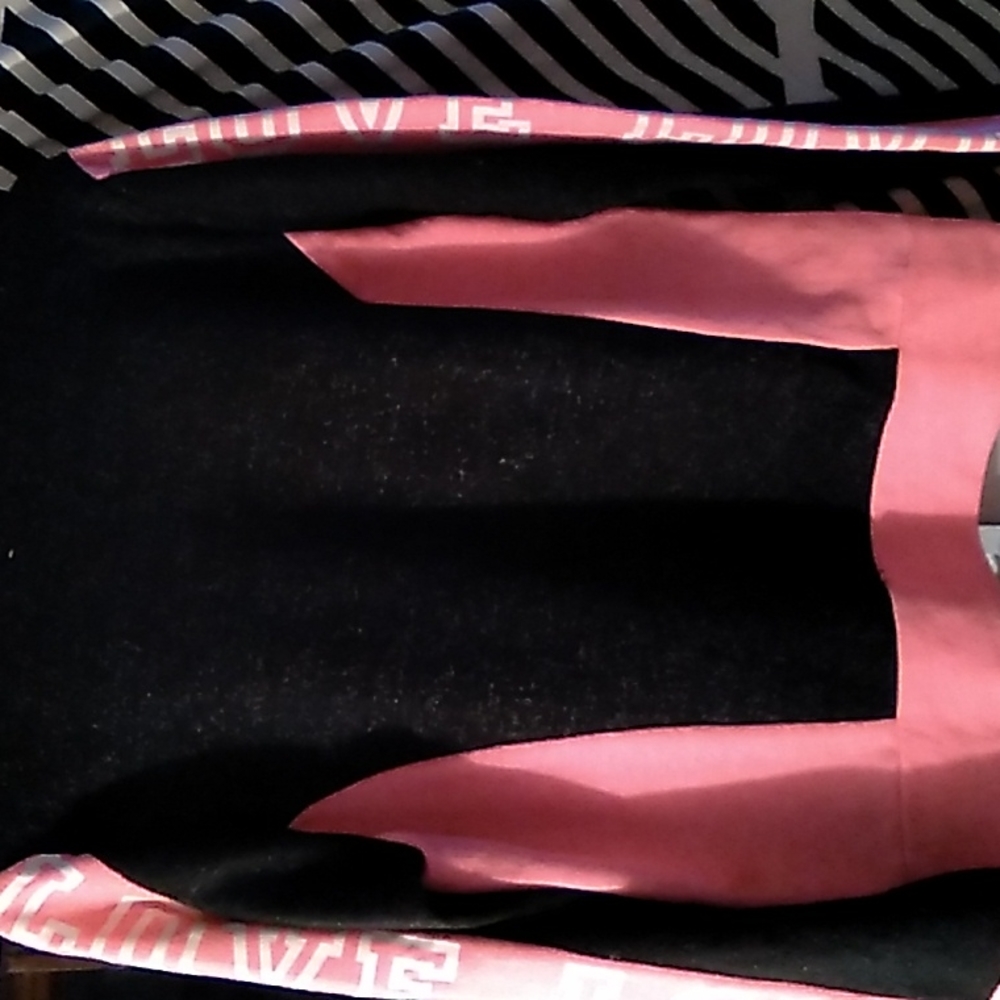 Love zip up - Picture 2 of 3